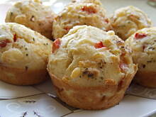 Fot. ilka76, Muffinki z szynką  papryką i serem