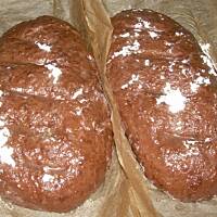 Ciemny chleb wieloziarnisty