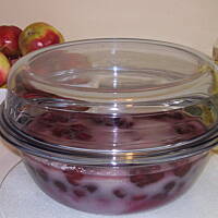 Konfitura wisniowa z migdalami i rumem