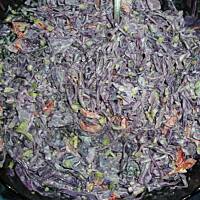 Surówka z czerwonej kapusty pora i papryki