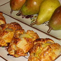 Gruszki w cieście francuskim