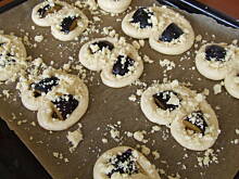 Fot. ilka76, Drożdżowe okulary ze śliwkami