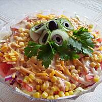 Warstwowa sałatka z super sosem