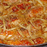 Biała kiełbasa w kapuście