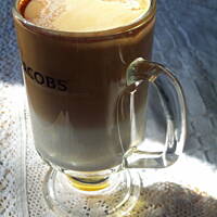 Kawka warstwowa cynamonowo-miodowa pasibrzucha