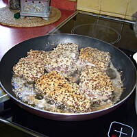 Poledwiczki wieprzowe w sezamie