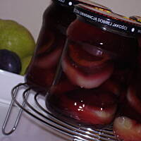 Gruszki faszerowane sliwkami z alkoholem