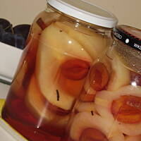 Gruszki faszerowane sliwkami