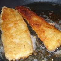 Sola z czosnokowym dipem