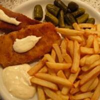 Sola z czosnokowym dipem