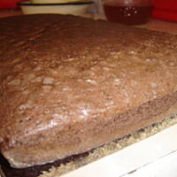 Ciasto chałwowe z toffi orzechami i śmietaną