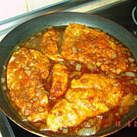 Kotlety drobiowe w sosie sojowo-grzybowym