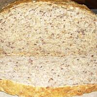 Chleb pszenno - żytni z ziarenkami