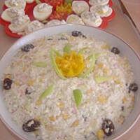 Sałatka z ryżem porem i ananasem