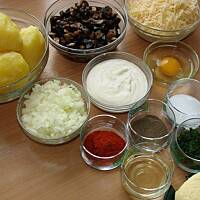 Zapiekanka ziemniaczana z serem i grzybami