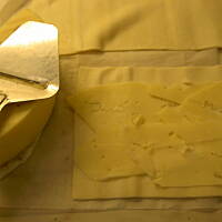 Przekąski z salami albo z serem