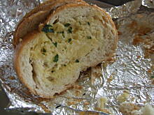 Fot. kasiamp@poczta.onet.pl, Bagietka czosnkowo-ziołowa na gorąco