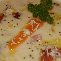 Zupa chrzanowa na wędzonych żeberkach