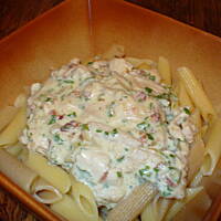 Penne z kurczakiem w sosie pleśniowym