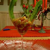 Salatka z lososia z krewetkami i avocado