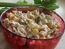 Fot. ilka76, Sałatka kurczakowa z selerem