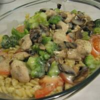 Zapiekanka z makaronem i brokułami