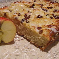 Ciasto drożdżowe z truskawkami lub innymi owocami