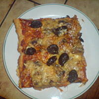 pizza jesienna z oliwkami