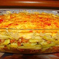 Zapiekanka ziemniaczana z mięsem mielonym i fasolą