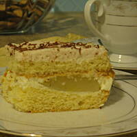 Śmietanowiec z gruszkami