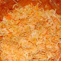 Surówka z pora marchewki i jabłka