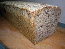 Fot. emiloos, Chleb pełen ziaren od Mamy na zakwasie