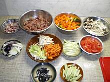 Fot. Janek, Wieprzowina po chińsku oszustwo służby hrabiego X