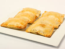 Fot. bing_translator, Dumplings with fresh cabbage and mushrooms