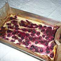 Sernik-brownies z wiśniami