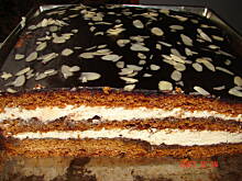 Fot. Manga, Piernik z kremem i powidłami