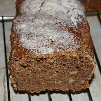 Ciemny chleb bezdrożdżowy