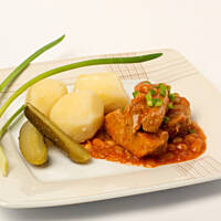 Żeberka w fasolowym sosie