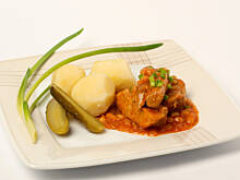 Fot. Wkn, Żeberka w fasolowym sosie