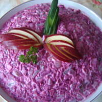 Sałatka z buraczków matyjasów i ogórków