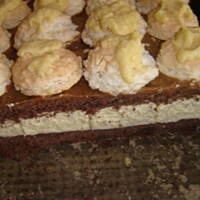 Smakołyk kakaowy z kremem i cisteczkiem kokosowym