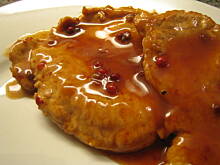 Fot. kiiri, Miesko w sosie z wina i rozowego pieprzu