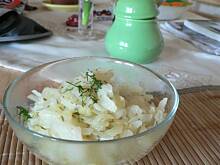 Fot. melody6, Anduli Kapusta włoska na ciepło z jabłkiem