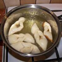 Chruściki drożdżowe