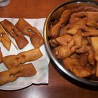 Chruściki drożdżowe