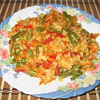 Pyszny kolorowy ryż z kurczakiem