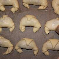 Rogaliki z wiśniami i czekoladą