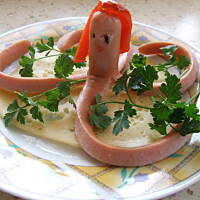 Ośmiorniczka -pomysł na parówkę