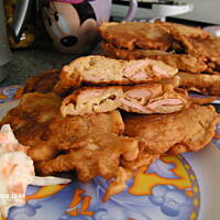 Placki serowe z parówkami