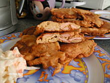 Fot. Mloda, Placki serowe z parówkami